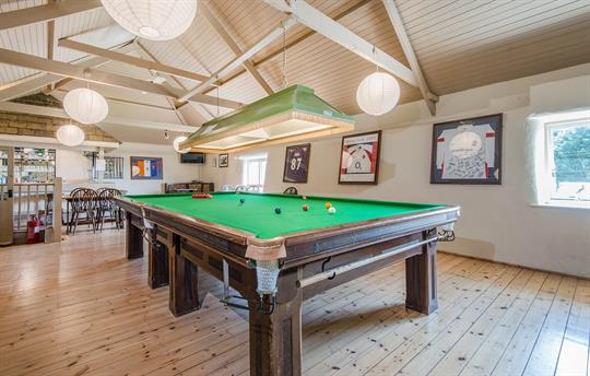 Broomhill Manor Snooker Table