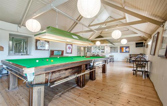 Broomhill Manor full size snooker table