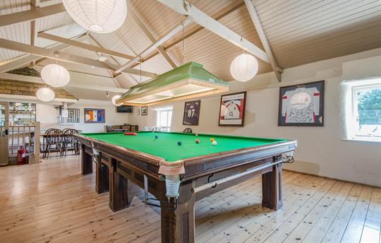 Broomhill Manor Snooker Table