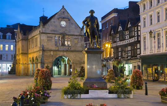 Shrewsbury 7 miles away, bursting with shops