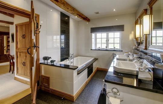 The Byre bathroom