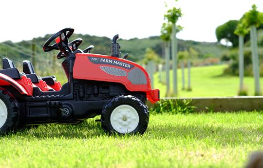 Llanlliana garden play area
