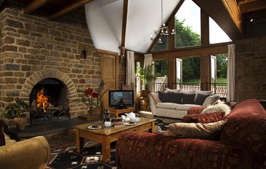 Walnut Living Room Overview 