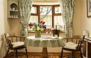 Honeymoon Cottage dining room