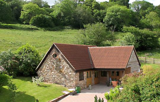 The Stables |  Sleep 6 | 3 beds, 2 bath +  hot tub