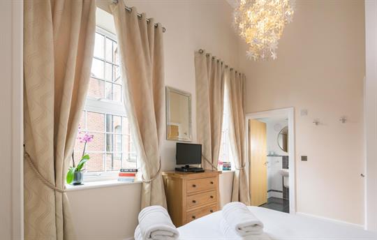 Brew House Master bedroom