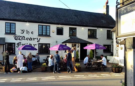 Walkable dog-friendly pub