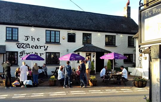 Walkable dog-friendly pub