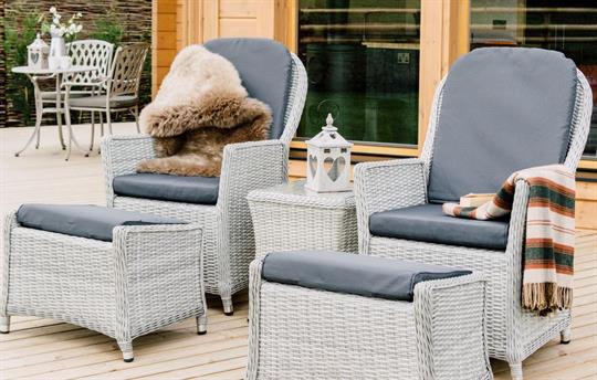 Hyggelig Outside Seating