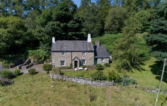 Garth Iwrch External 4