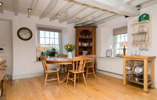 Garth Iwrch Kitchen 4