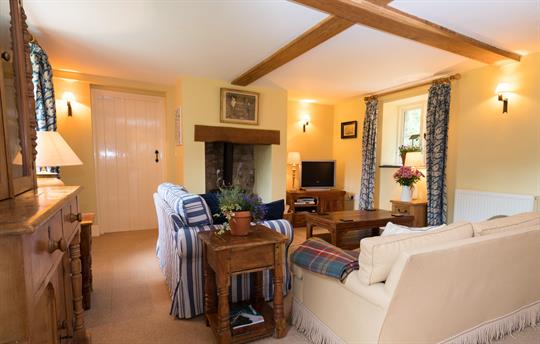 Tyddyn Derwen Living Room