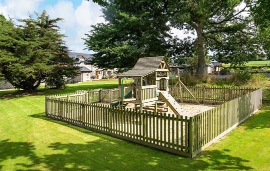 Children's play tower