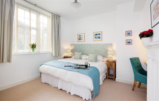 York Malt House Master bedroom